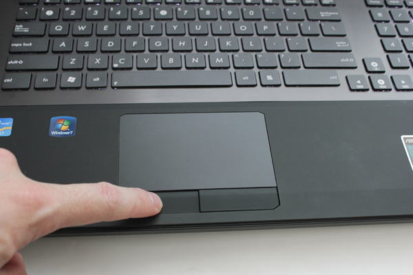 Asus-G74S-touchpad