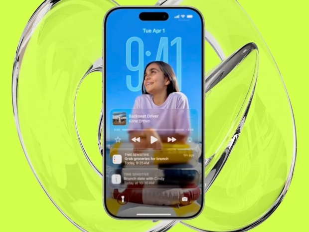 Apple finally invents Windows Vista, calls it “Liquid Glass”