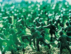 Pentagon torches $800m in working HR projects