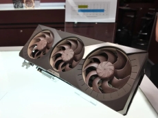 Asus sticks three fans on RTX 5080 Noctua